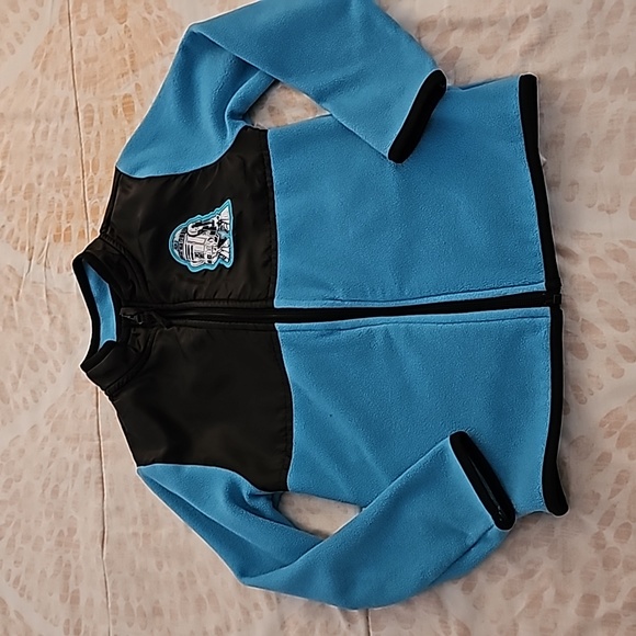 2 Star Wars Fleece Jackets - Picture 2 of 15